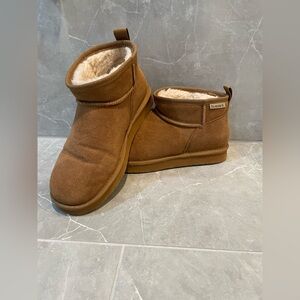 BearPaw Kiara Chestnut Suede Short Shearling Boots